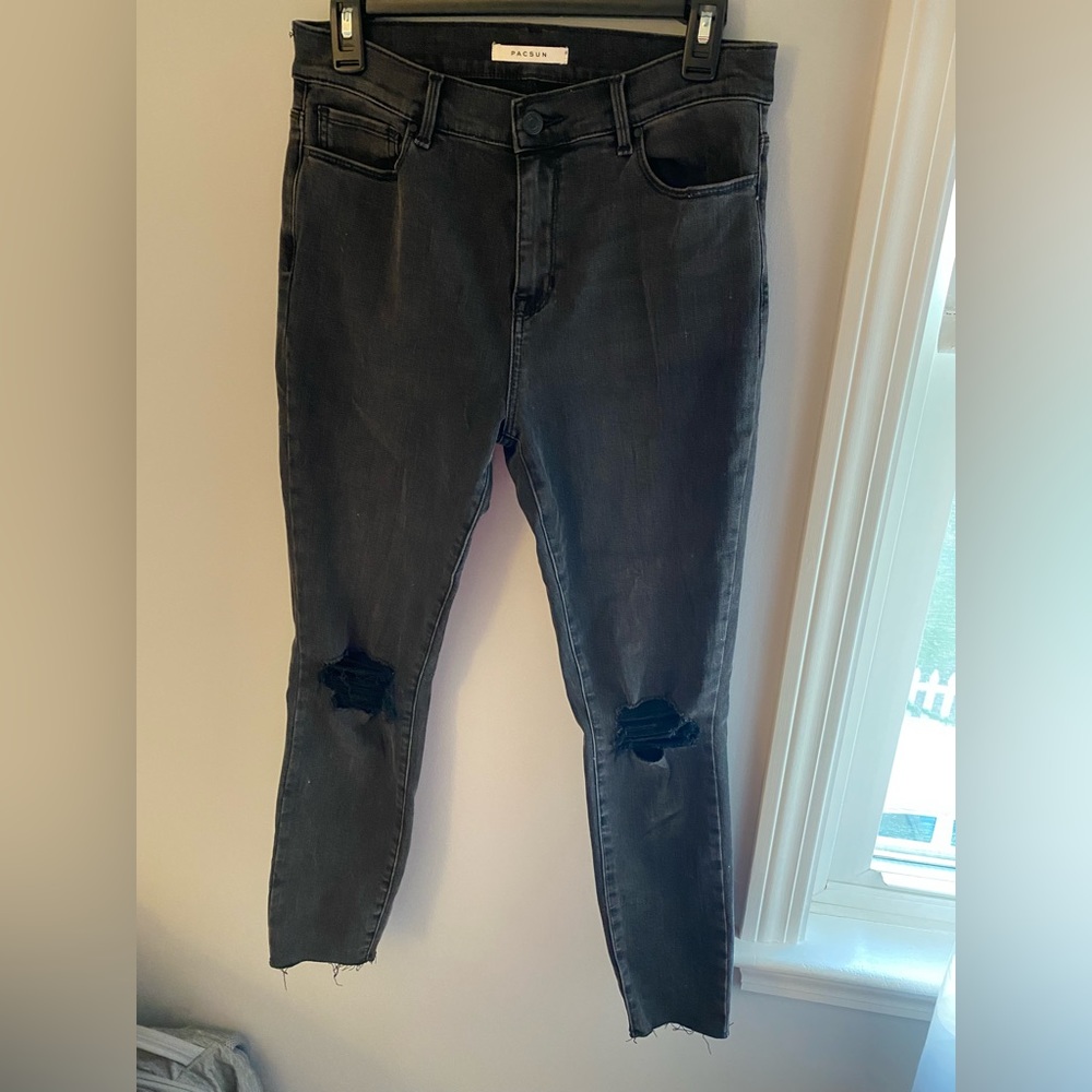 Pacsun size 28 black jeans ripped at knee high waist never worn